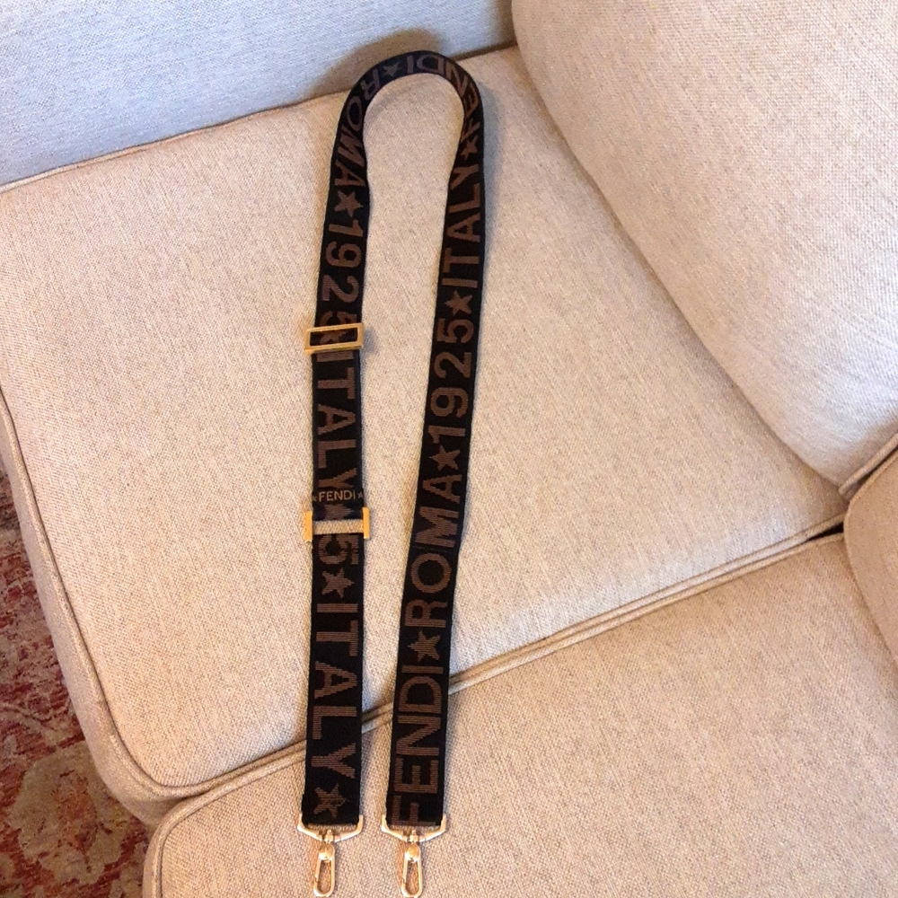 💯 Authentic Fendi Black and Brown Crossbody Bag Strap